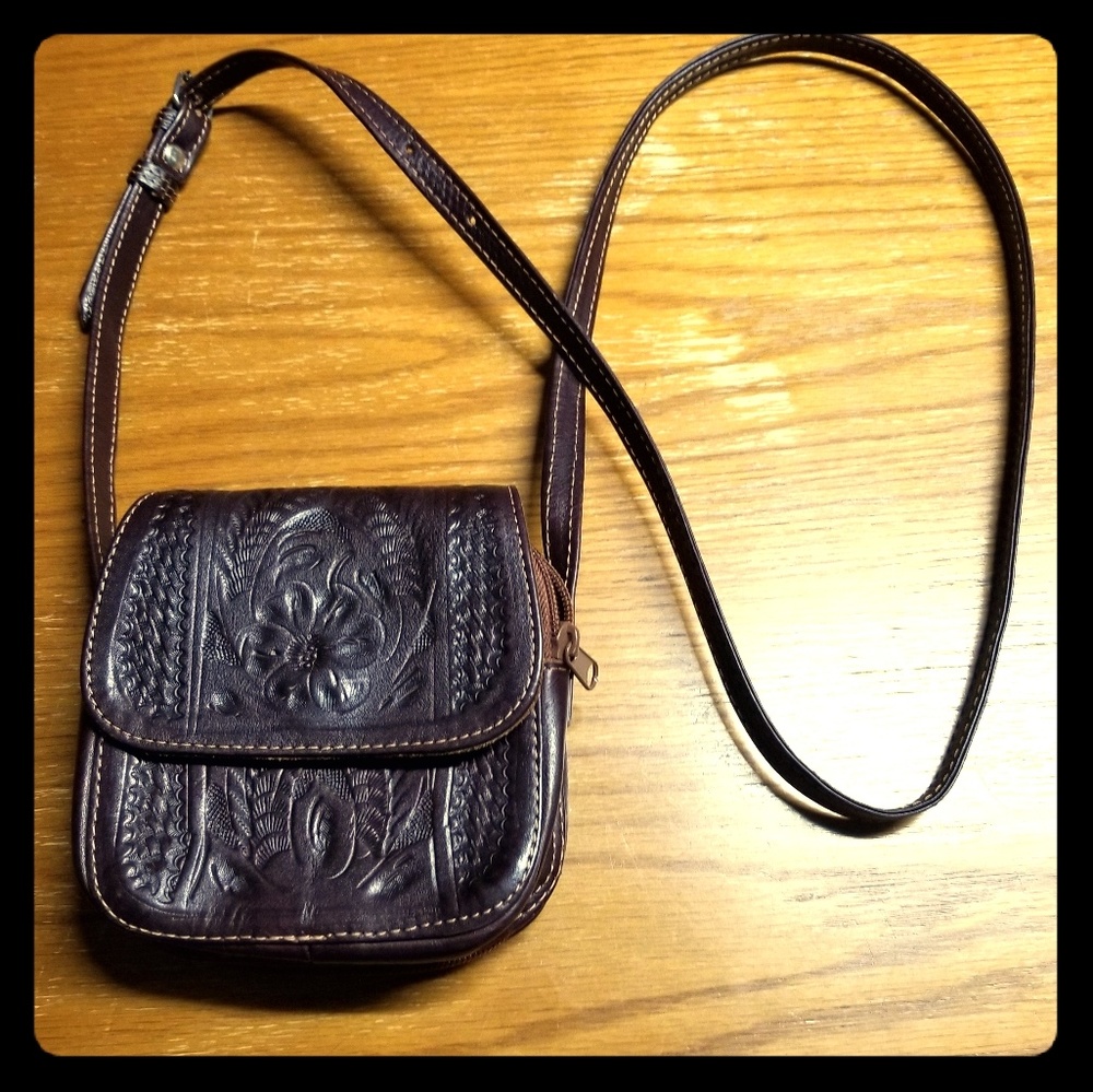 Ropin West Crossbody